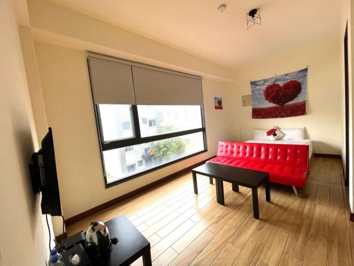 二街窩窩電梯民宿花蓮車站東出口second Street Nest Hostal Città di Hualien Esterno foto